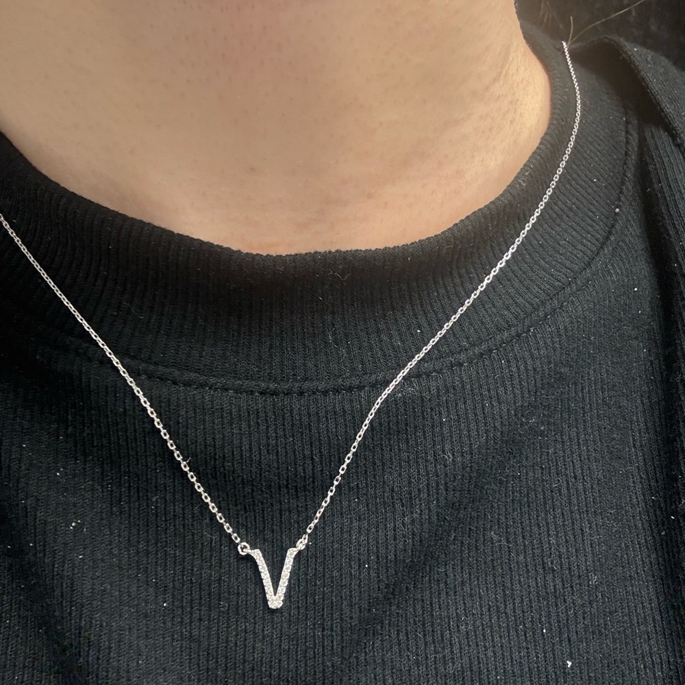 Elegant Silver V Pendant Necklace